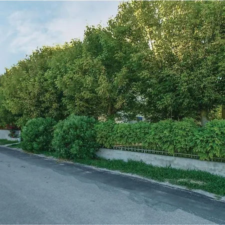 公寓 3 Bedroom Beautiful In 里米尼