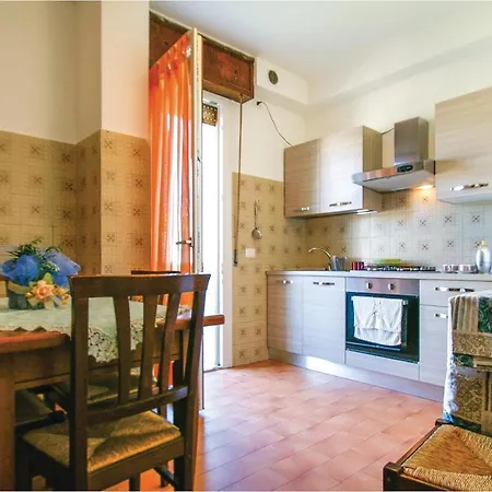 3 Bedroom Beautiful In Rímini