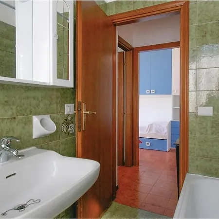 3 Bedroom Beautiful In Apartamento *